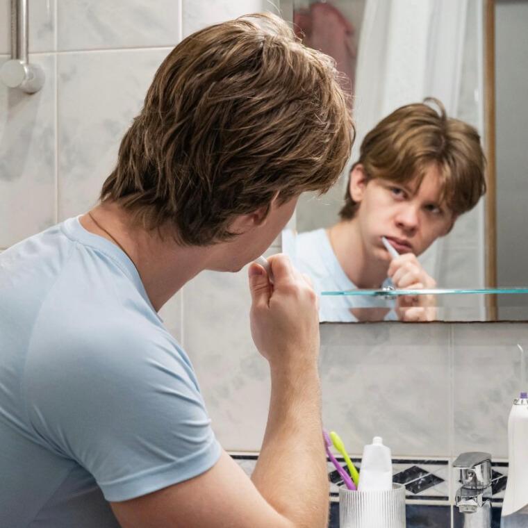 Best toothbrush in UAE, interdental brushes, and Sensodyne toothpaste UAE options to protect your smile with SmileCart.